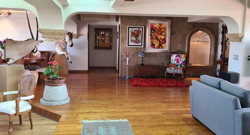 DEPARTAMENTO DE LUJO EN COLOMOS PROVIDENCIA