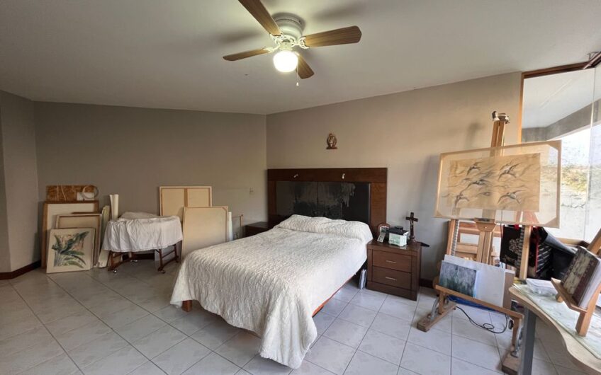 Casa en venta en el Fraccionamiento Altamira, Zapopan, Jalisco