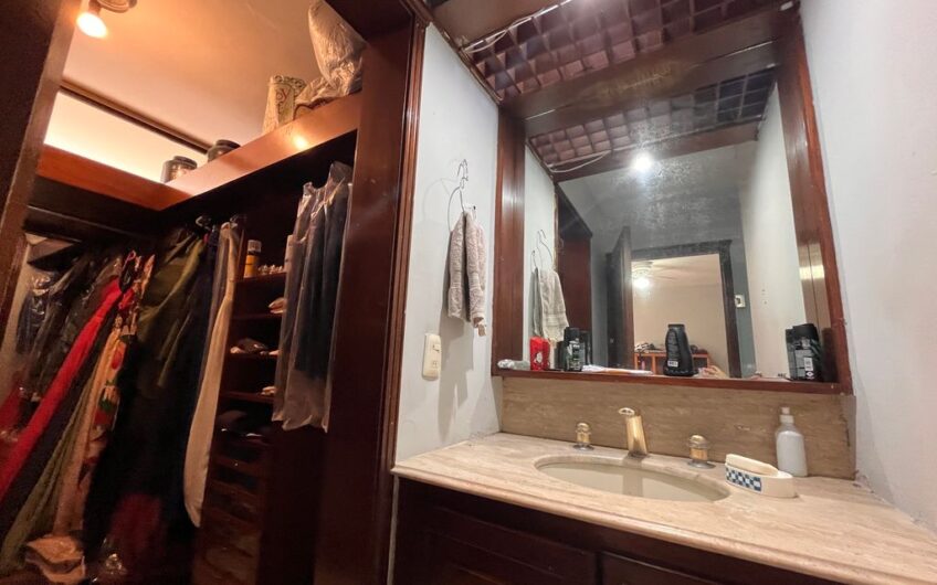 Casa en venta en el Fraccionamiento Altamira, Zapopan, Jalisco
