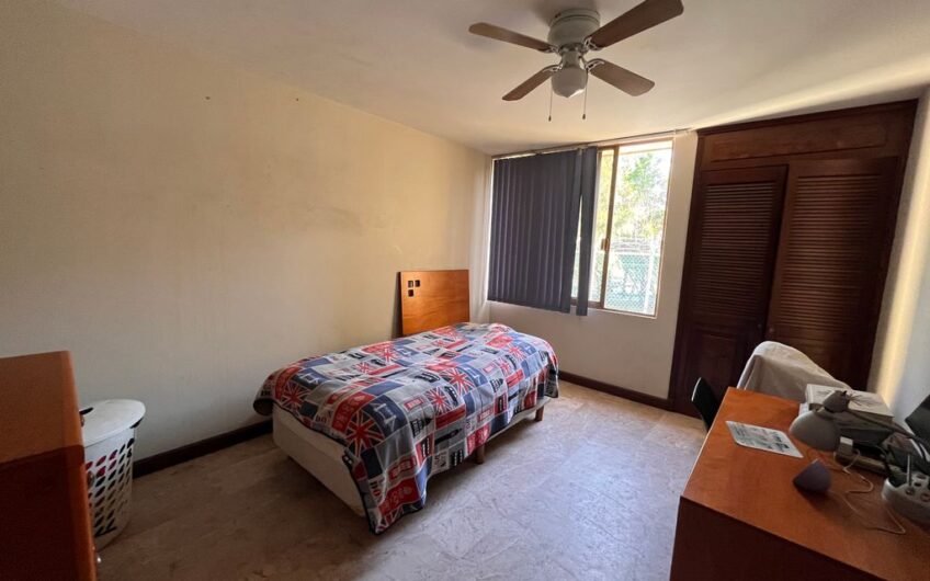 Casa en venta en el Fraccionamiento Altamira, Zapopan, Jalisco